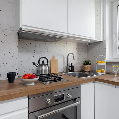 Superapart Twarda 56a - Blisko Złotych Tarasów * Warszawa