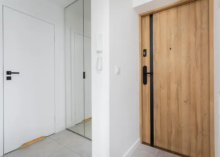 Superapart Twarda 56a - Blisko Złotych Tarasów * Warszawa